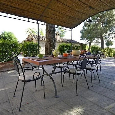 Le Casine-perignano-spinelli Sleeps 8 Pool * 哥尔顿