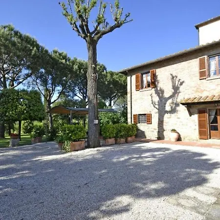 Le Casine-perignano-spinelli Sleeps 8 Pool * 哥尔顿